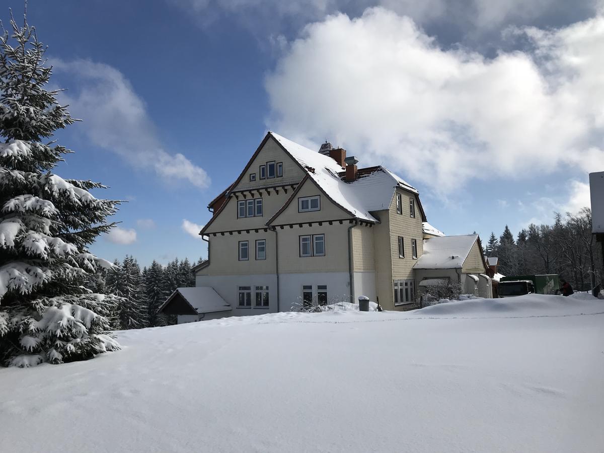 Hotel Und Berggasthof Spiessberghaus Friedrichroda Exterior photo