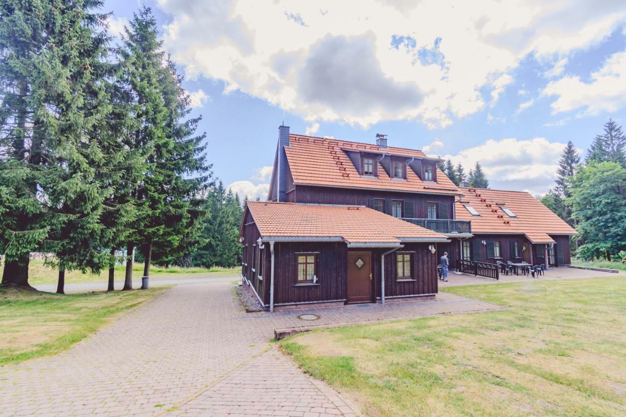 Hotel Und Berggasthof Spiessberghaus Friedrichroda Exterior photo